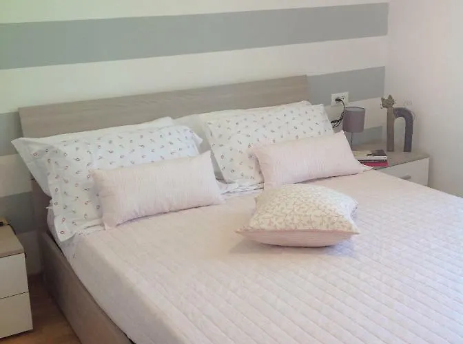 بيت للعطل Annalisa's Flat